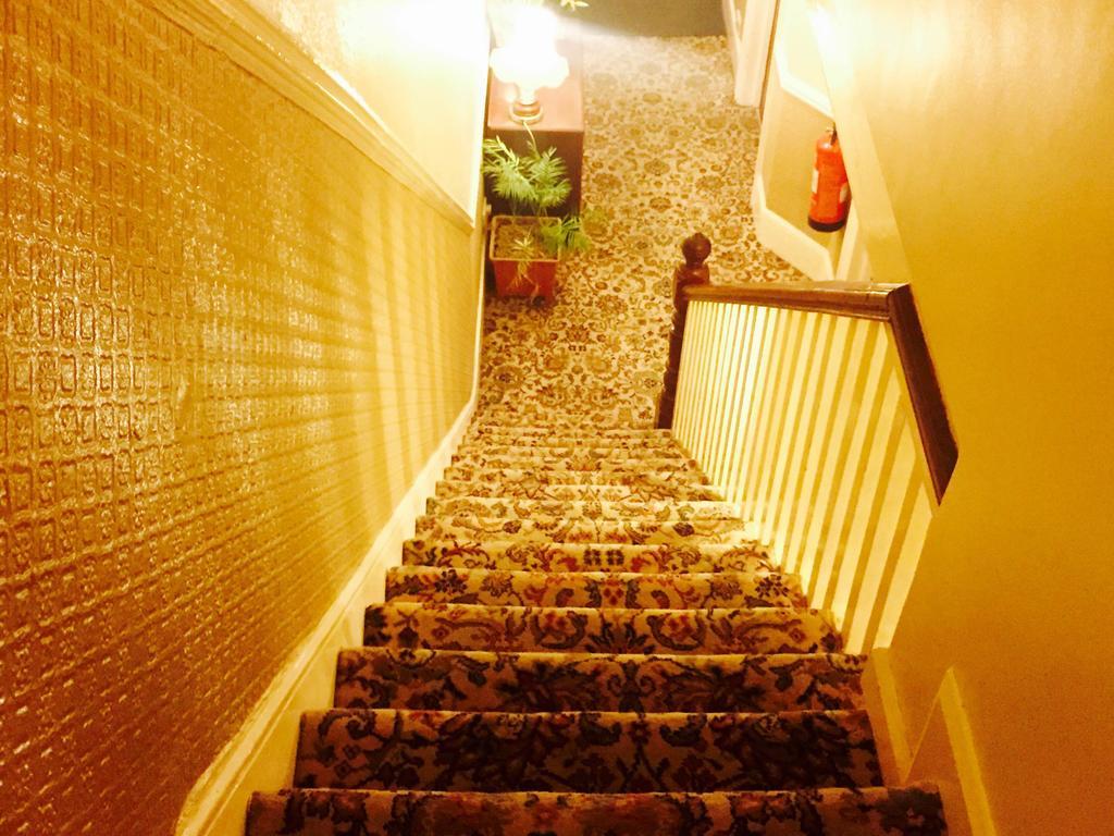 Southend Inn Hotel - Close To Beach, Train Station & Southend Airport Bagian luar foto
