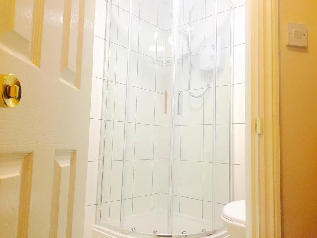 Southend Inn Hotel - Close To Beach, Train Station & Southend Airport Bagian luar foto