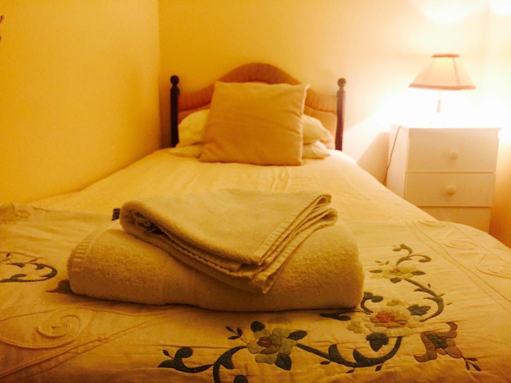 Southend Inn Hotel - Close To Beach, Train Station & Southend Airport Ruang foto