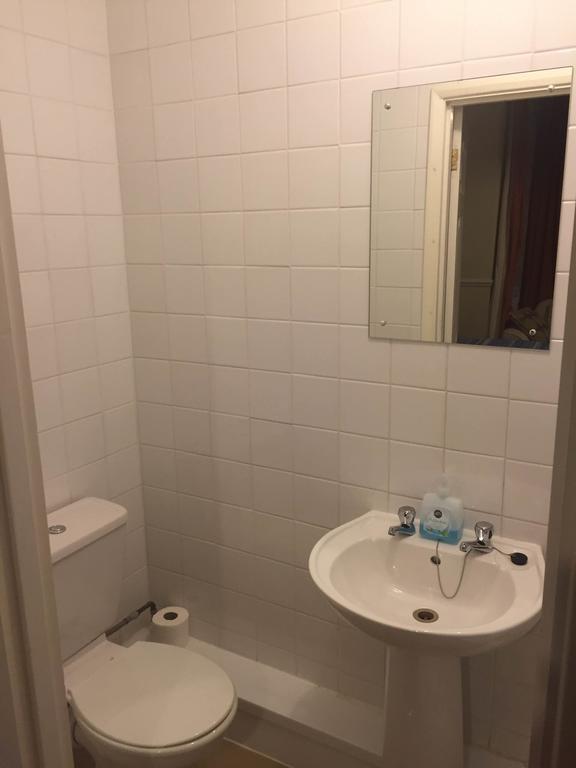 Southend Inn Hotel - Close To Beach, Train Station & Southend Airport Bagian luar foto